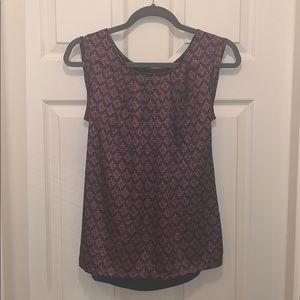 Patterned Business Casual Blouse [Old Navy for exposure]
